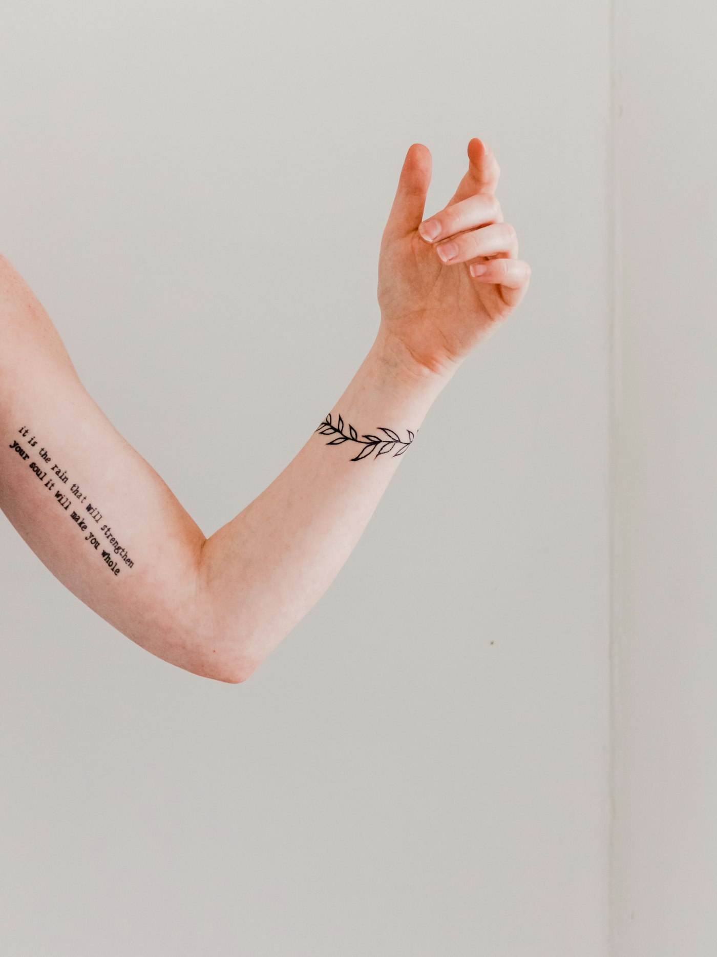Minimal fine line forearm